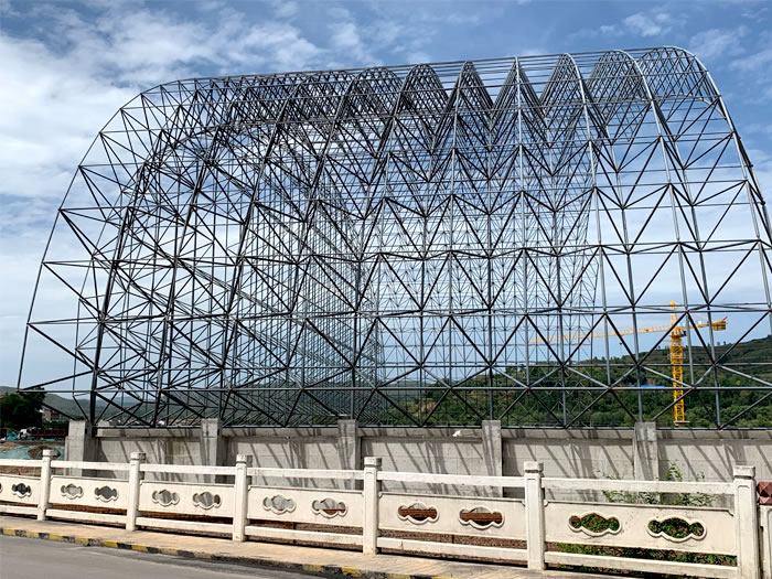 龙泉山寨矿储煤棚网架